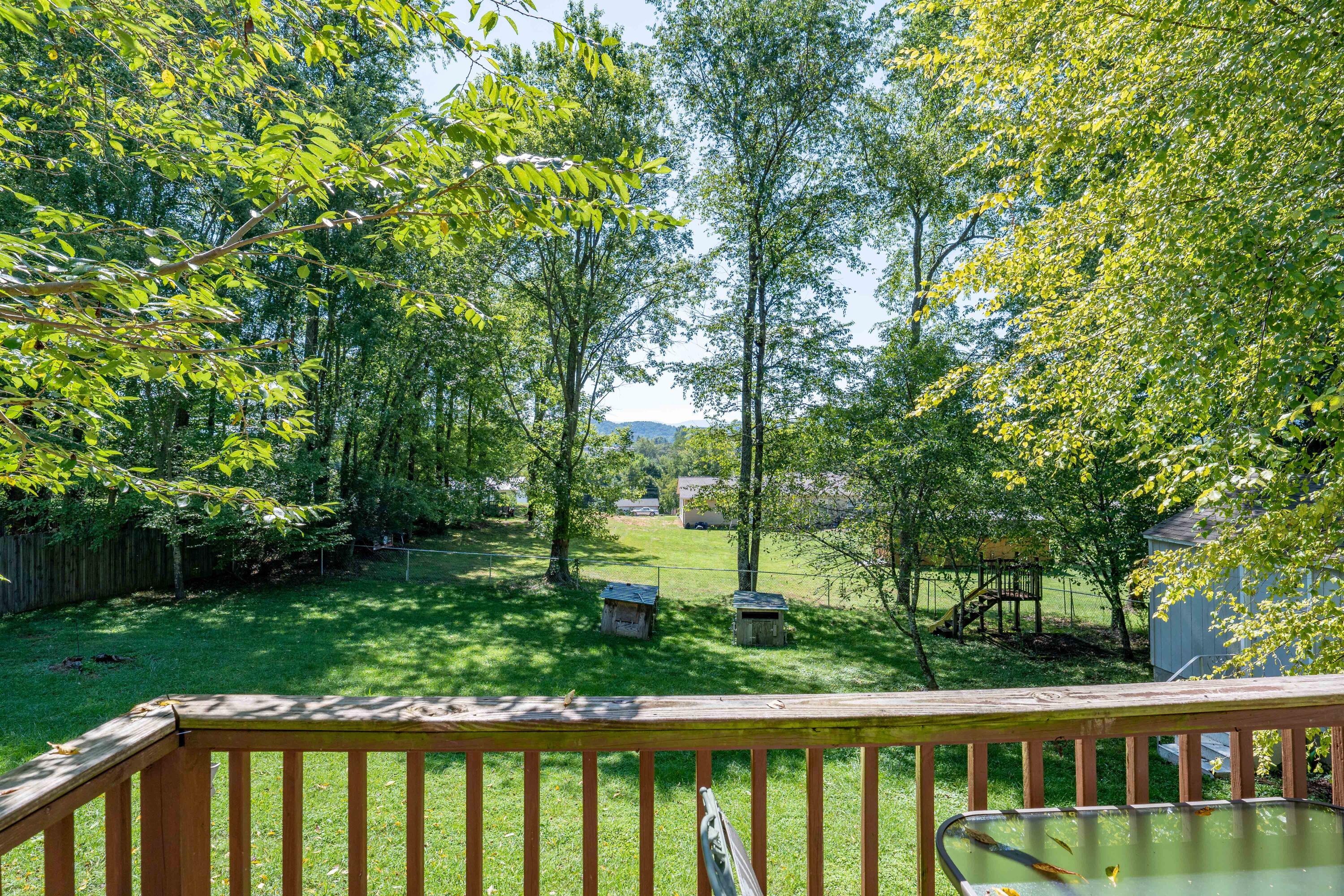 1009 Barber Road Bristol, TN 37620 - Photo 16 of 40 1009 Barber Road (11 of 40)