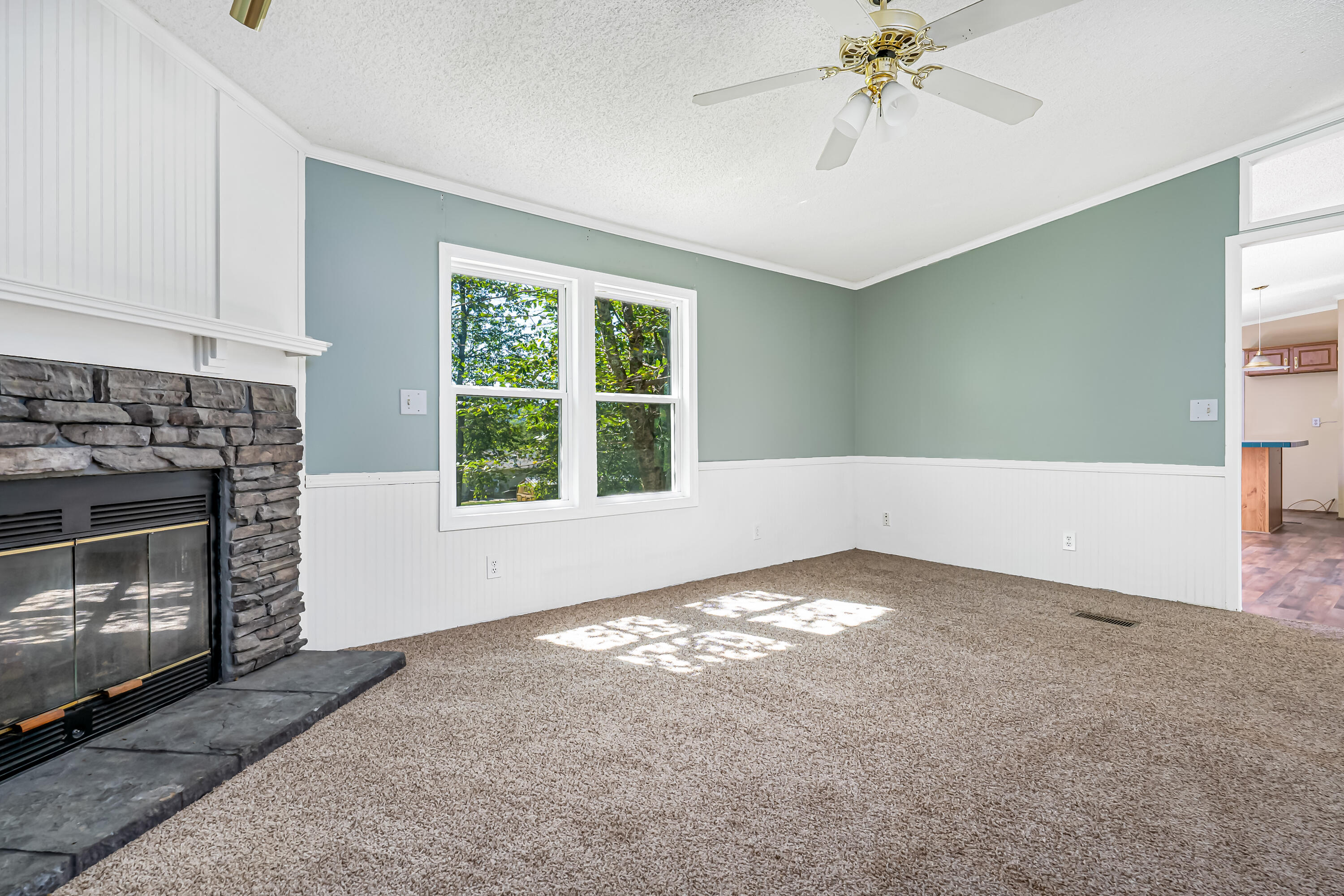 1009 Barber Road Bristol, TN 37620 - Photo 31 of 40 1009 Barber Road (29 of 40)