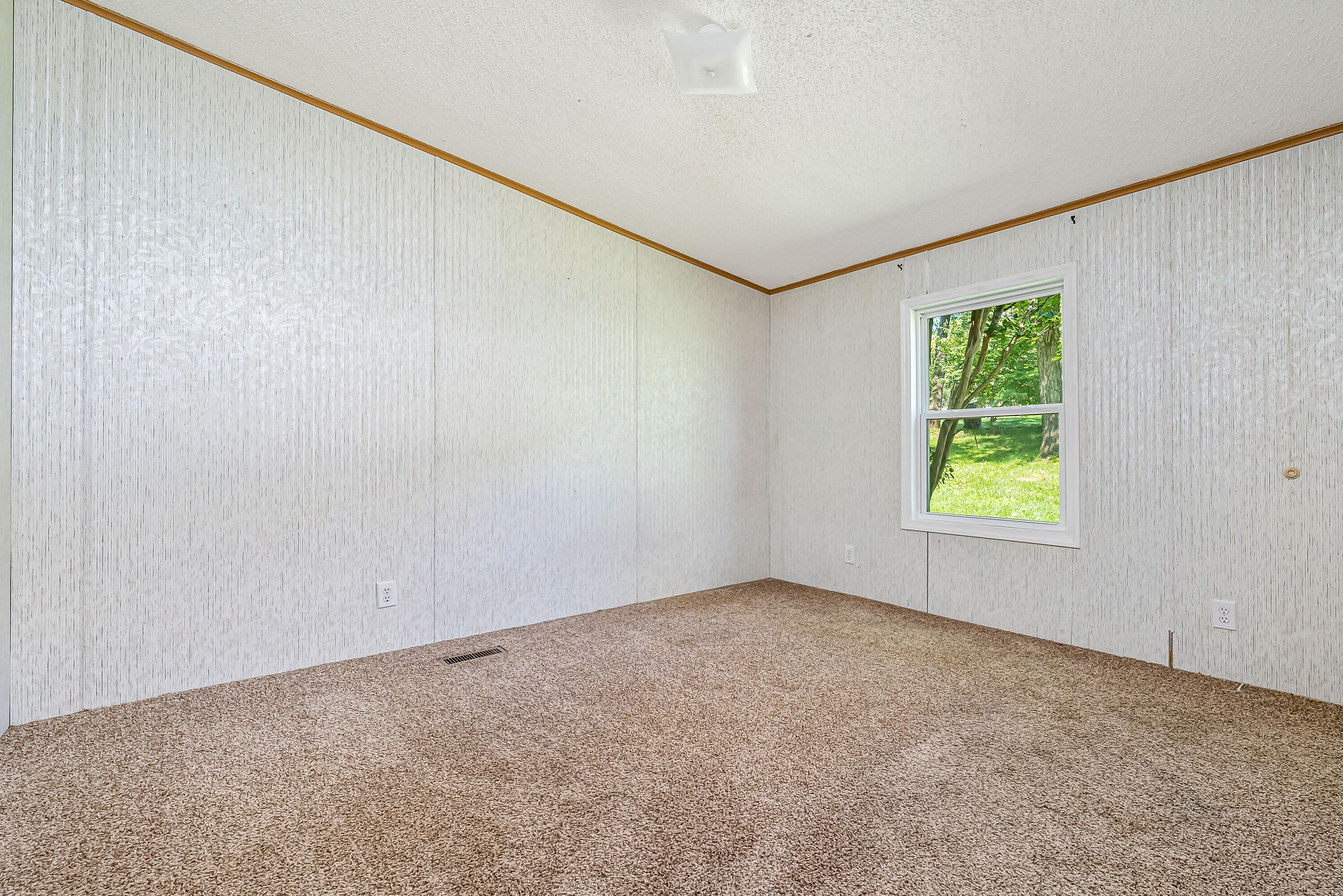 1009 Barber Road Bristol, TN 37620 - Photo 34 of 40 1009 Barber Road (34 of 40)