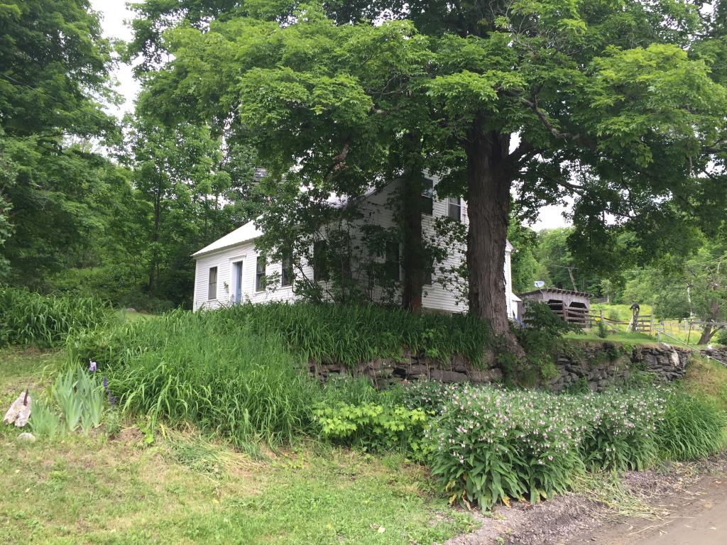 22 Kelly Road Brattleboro, VT 05301 - Photo 3 of 12
