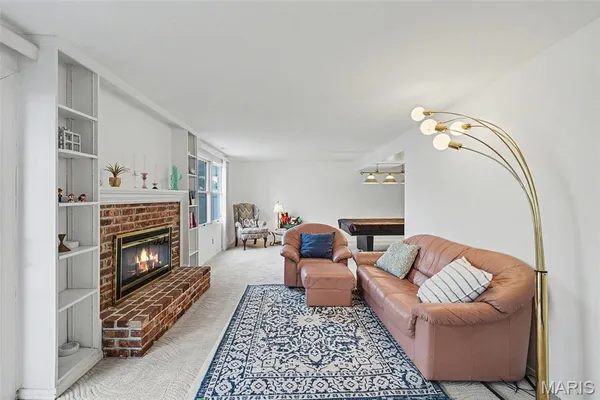 $399,000 | 1554 Charlemont Drive, Chesterfield, MO 63017