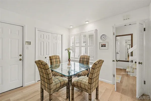 $399,000 | 1554 Charlemont Drive, Chesterfield, MO 63017