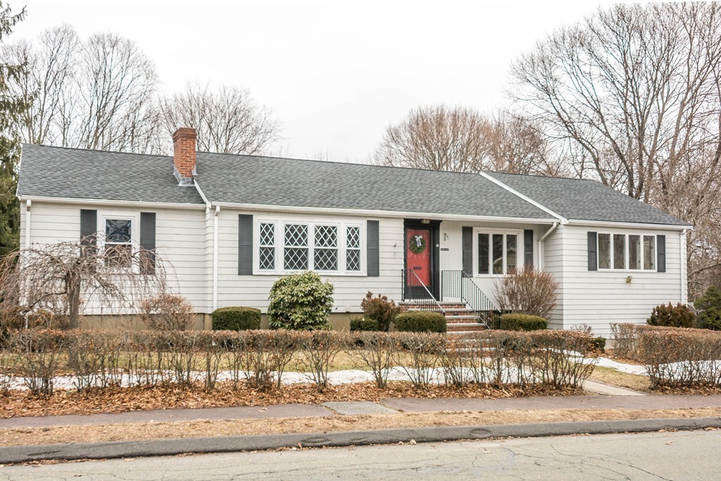 41 Knollwood Road Reading, MA 01867 - Photo 1 of 30 Gallery Image 1