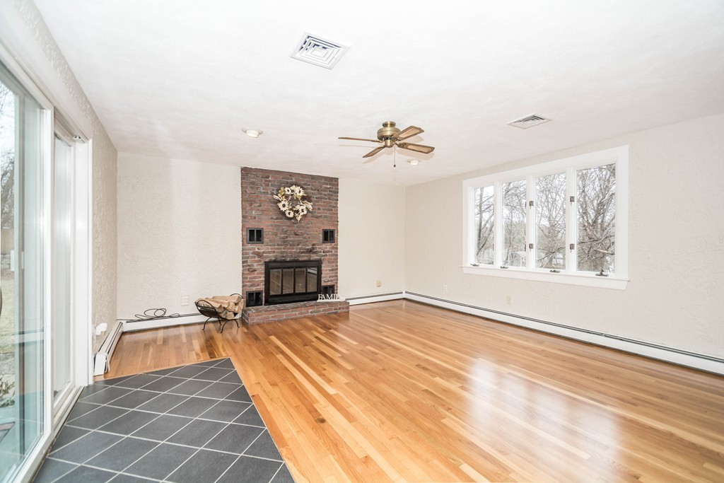 41 Knollwood Road Reading, MA 01867 - Photo 15 of 30 Gallery Image 15