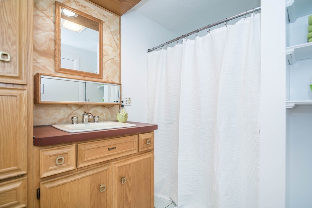 41 Knollwood Road Reading, MA 01867 - Photo 18 of 30 Gallery Image 18