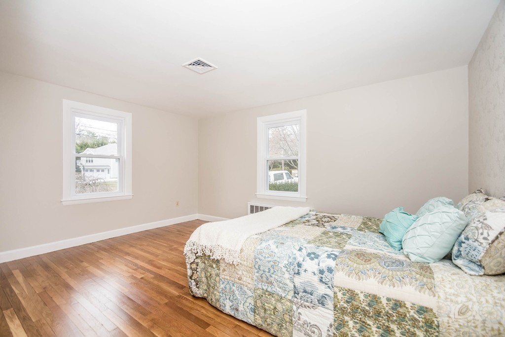 41 Knollwood Road Reading, MA 01867 - Photo 23 of 30 Gallery Image 23