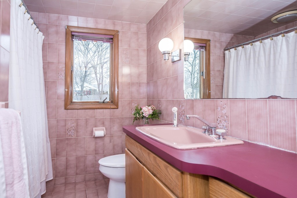 41 Knollwood Road Reading, MA 01867 - Photo 24 of 30 Gallery Image 24