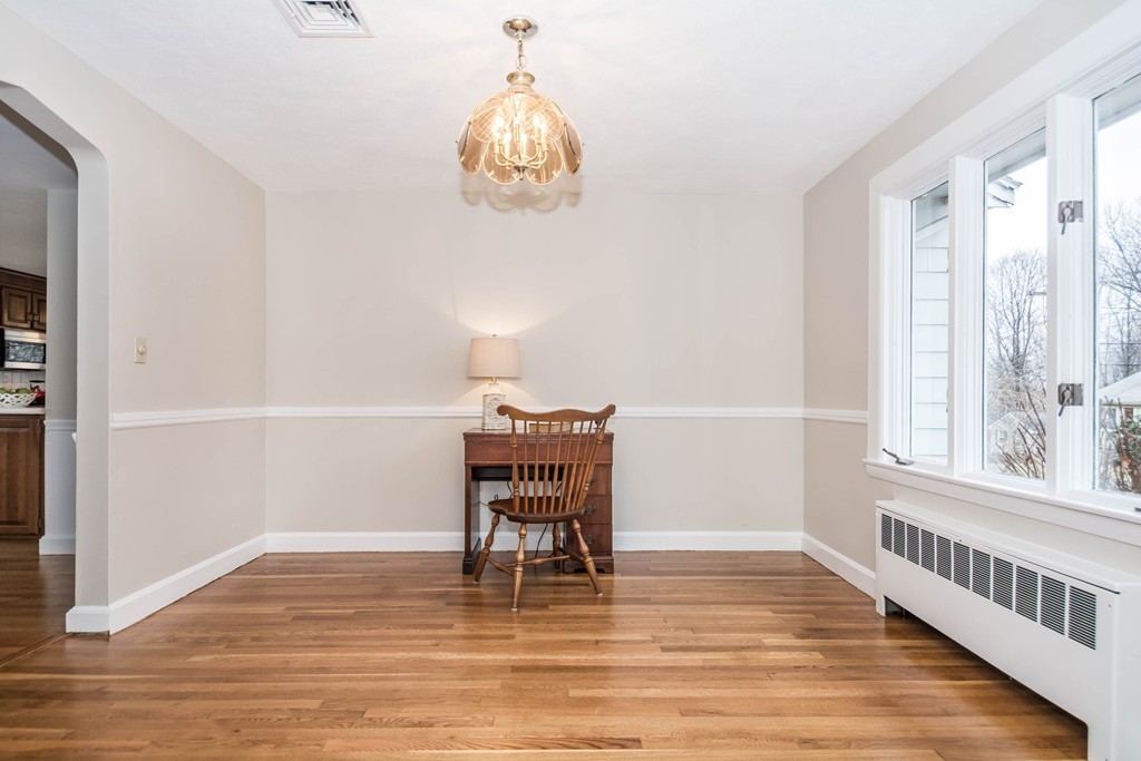 41 Knollwood Road Reading, MA 01867 - Photo 6 of 30 Gallery Image 6