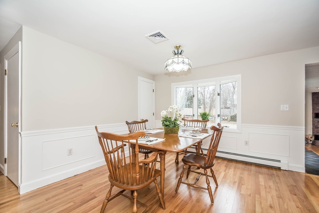 41 Knollwood Road Reading, MA 01867 - Photo 9 of 30 Gallery Image 9