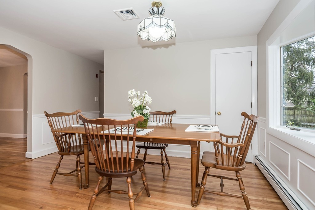 41 Knollwood Road Reading, MA 01867 - Photo 10 of 30 Gallery Image 10