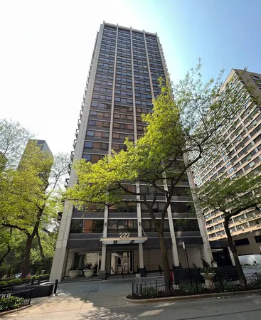 $2,200 | 222 East Pearson Street, Unit 303, Chicago, IL 60611