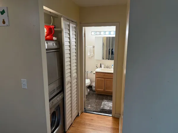 $2,200 | 222 East Pearson Street, Unit 303, Chicago, IL 60611