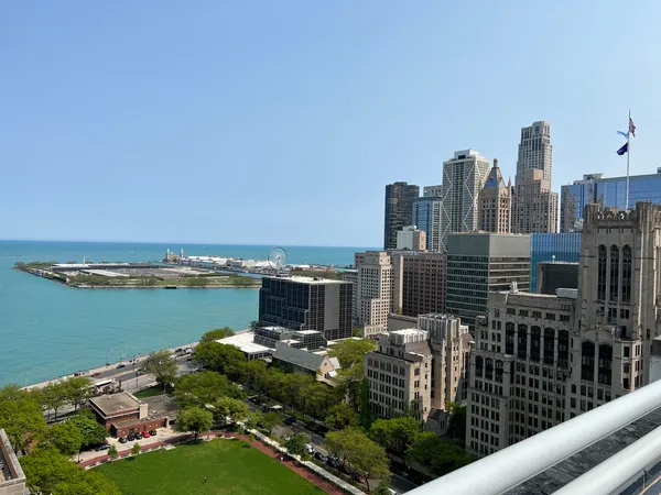 $2,200 | 222 East Pearson Street, Unit 303, Chicago, IL 60611