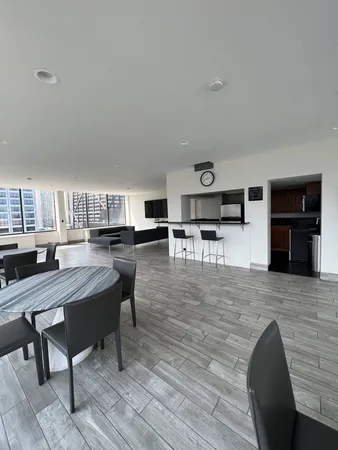 $2,200 | 222 East Pearson Street, Unit 303, Chicago, IL 60611