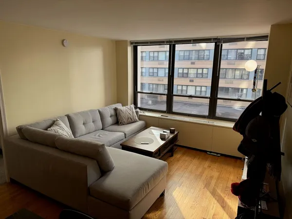 $2,200 | 222 East Pearson Street, Unit 303, Chicago, IL 60611