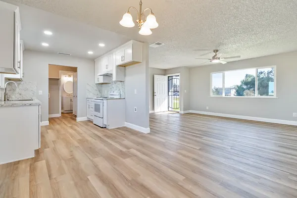 $750,000 | 34937 Avenue 13 1/2, Madera, CA 93636