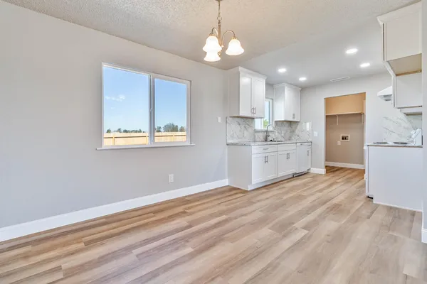 $750,000 | 34937 Avenue 13 1/2, Madera, CA 93636