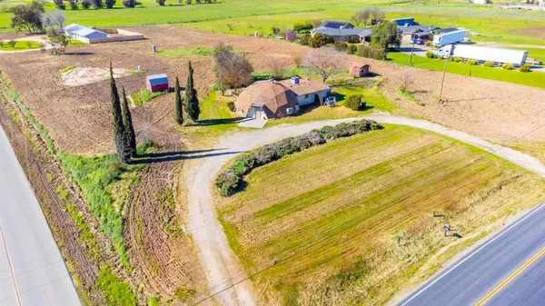 $750,000 | 34937 Avenue 13 1/2, Madera, CA 93636