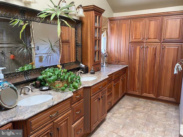 1446 West Rockspray Road Jamison, PA 18929 - Photo 23 of 57 Master Bath