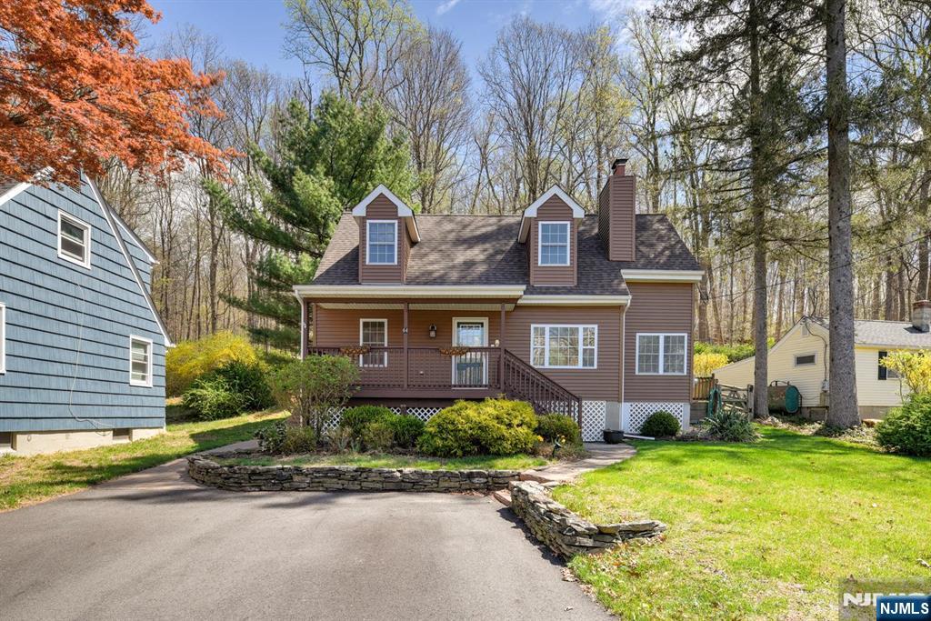 64 Hilltop Trail Sparta, NJ 07871 - Photo 2 of 40