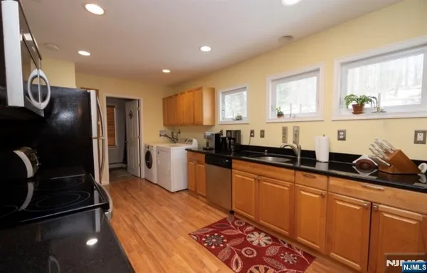 $3,000 | 64 Hilltop Trail, Sparta, NJ 07871