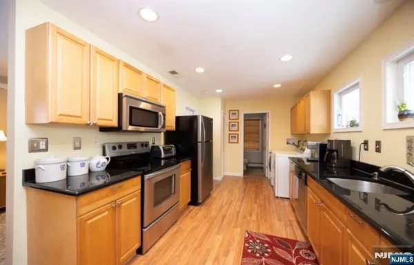 $3,000 | 64 Hilltop Trail, Sparta, NJ 07871