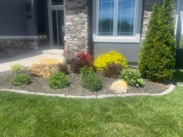 4200 Castlegate Court St. Joseph, MO 64505 - Photo 4 of 58