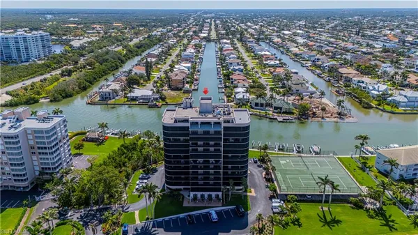 $12,000 | 11030 Gulf Shore Drive, Unit 901, Naples, FL 34108