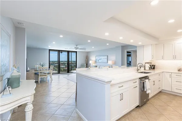 $12,000 | 11030 Gulf Shore Drive, Unit 901, Naples, FL 34108