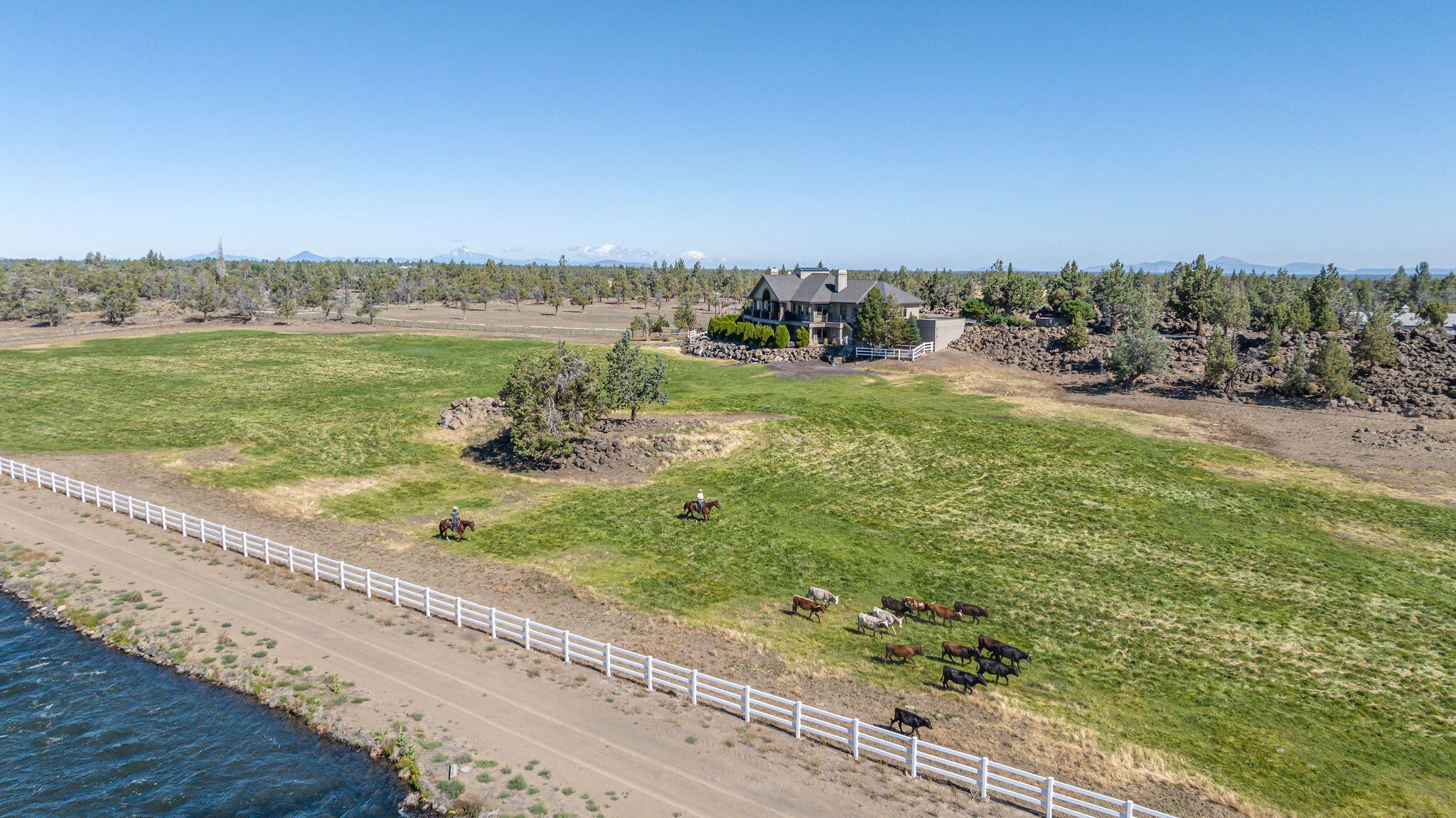 23770 Dodds Road Bend, OR 97701 - Photo 85 of 90 DJI_0285