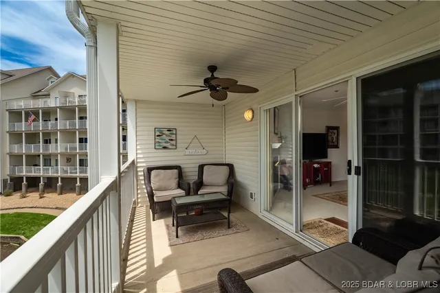 $289,900 | 4800 Eagleview Drive, Unit 323, Osage Beach, MO 65065