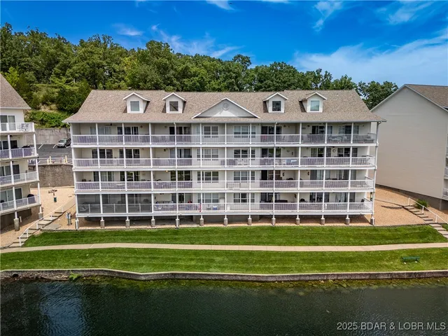 $289,900 | 4800 Eagleview Drive, Unit 323, Osage Beach, MO 65065