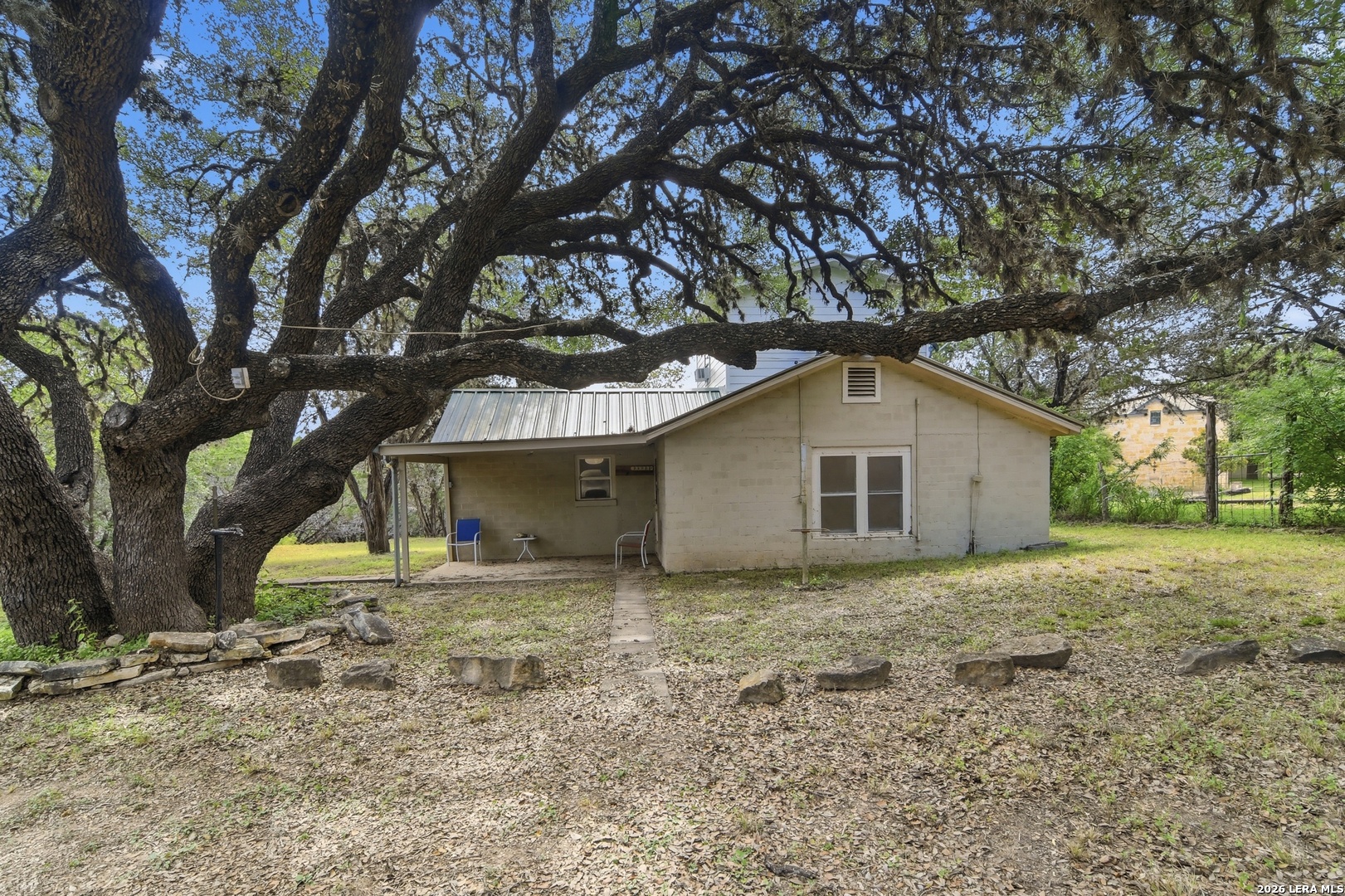 1260 Magers Concan, TX 78838 - Photo 8 of 44