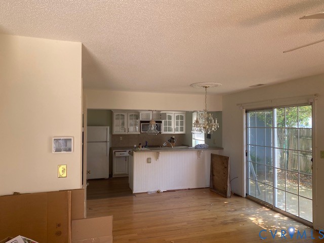 747 Ridge Circle Chesapeake, VA 23320 - Photo 11 of 38