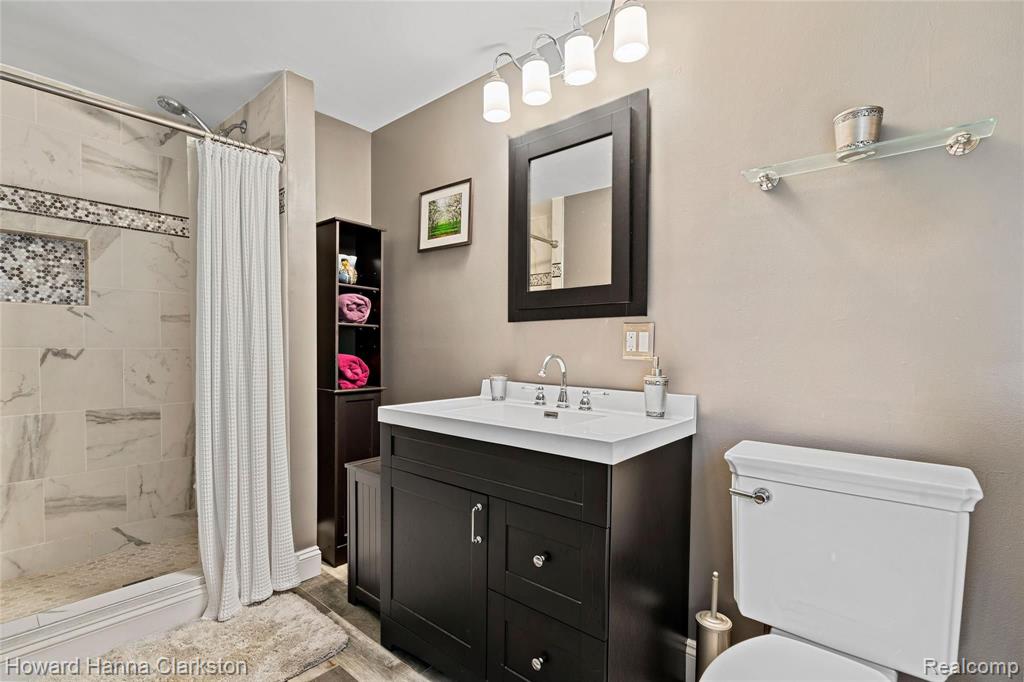 385 Gunder Drive Rochester Hills, MI 48309 - Photo 16 of 28