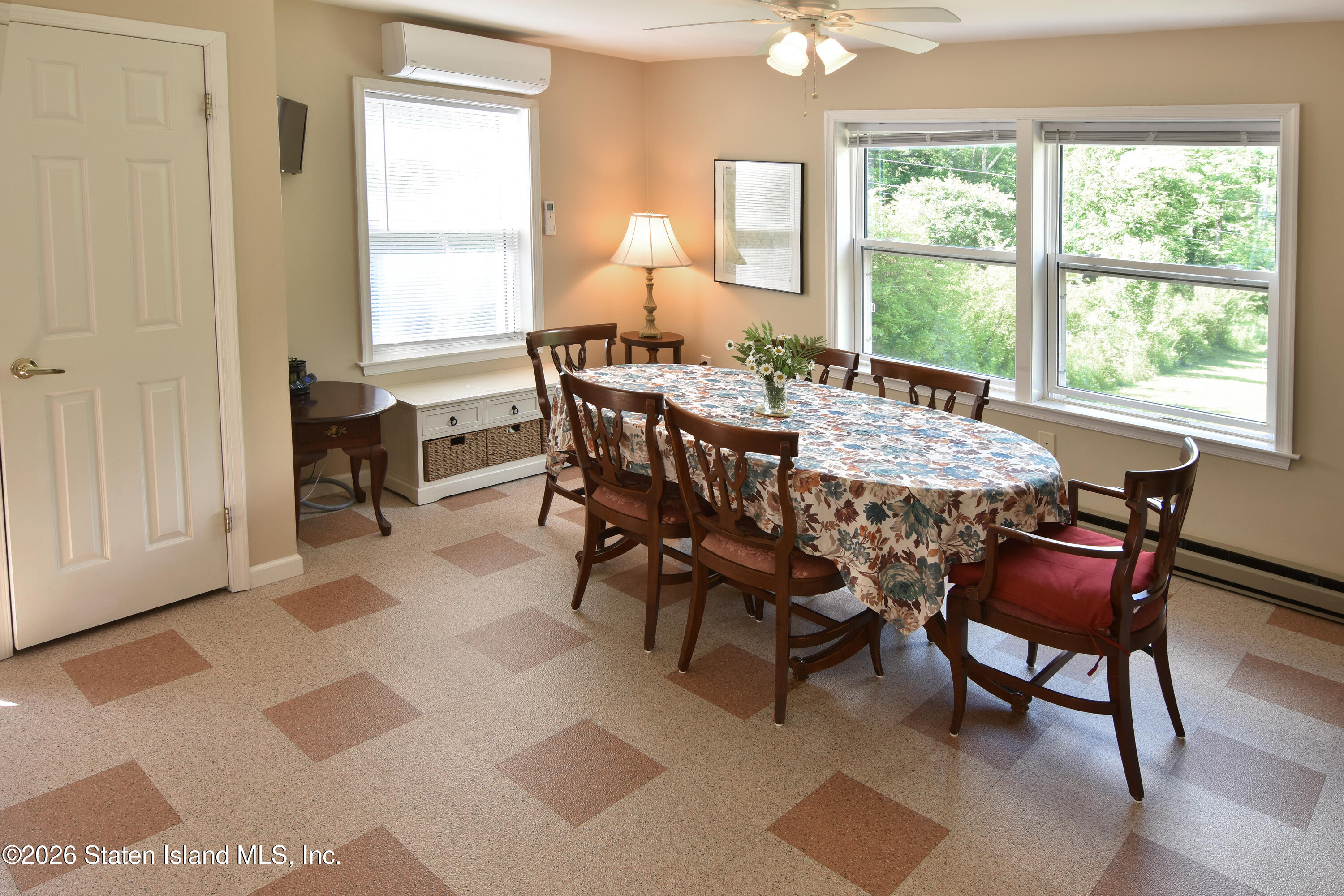 68 Garfield Road Phoenicia, NY 12464 - Photo 14 of 36 Dining room area