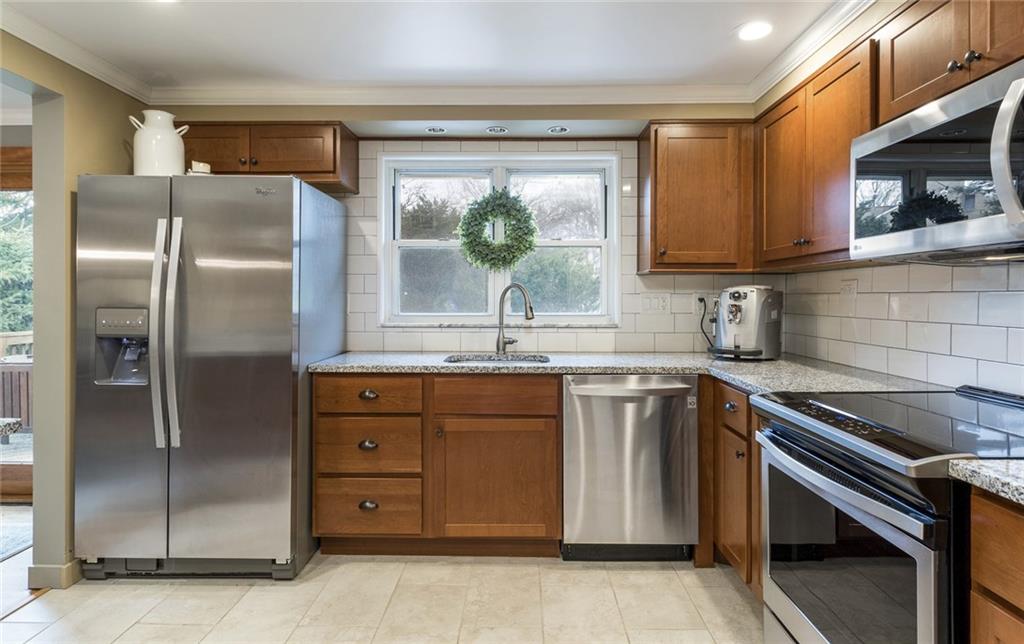 257 Sleepy Hollow Road Pittsburgh, PA 15216 - Photo 8 of 25 Gallery Image 8