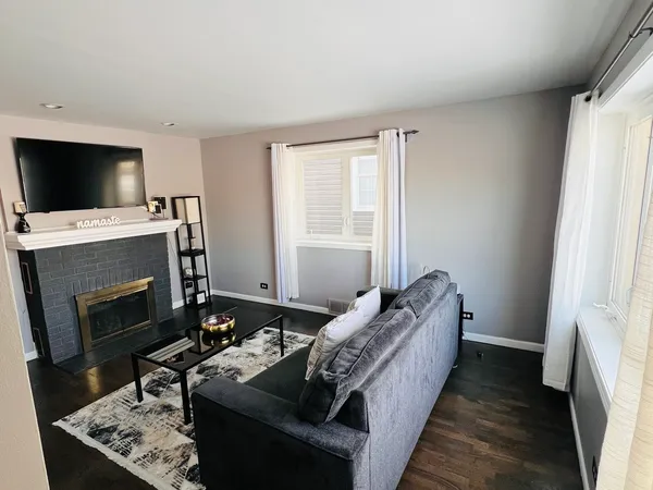 $185,900 | 17831 Walter Street, Lansing, IL 60438