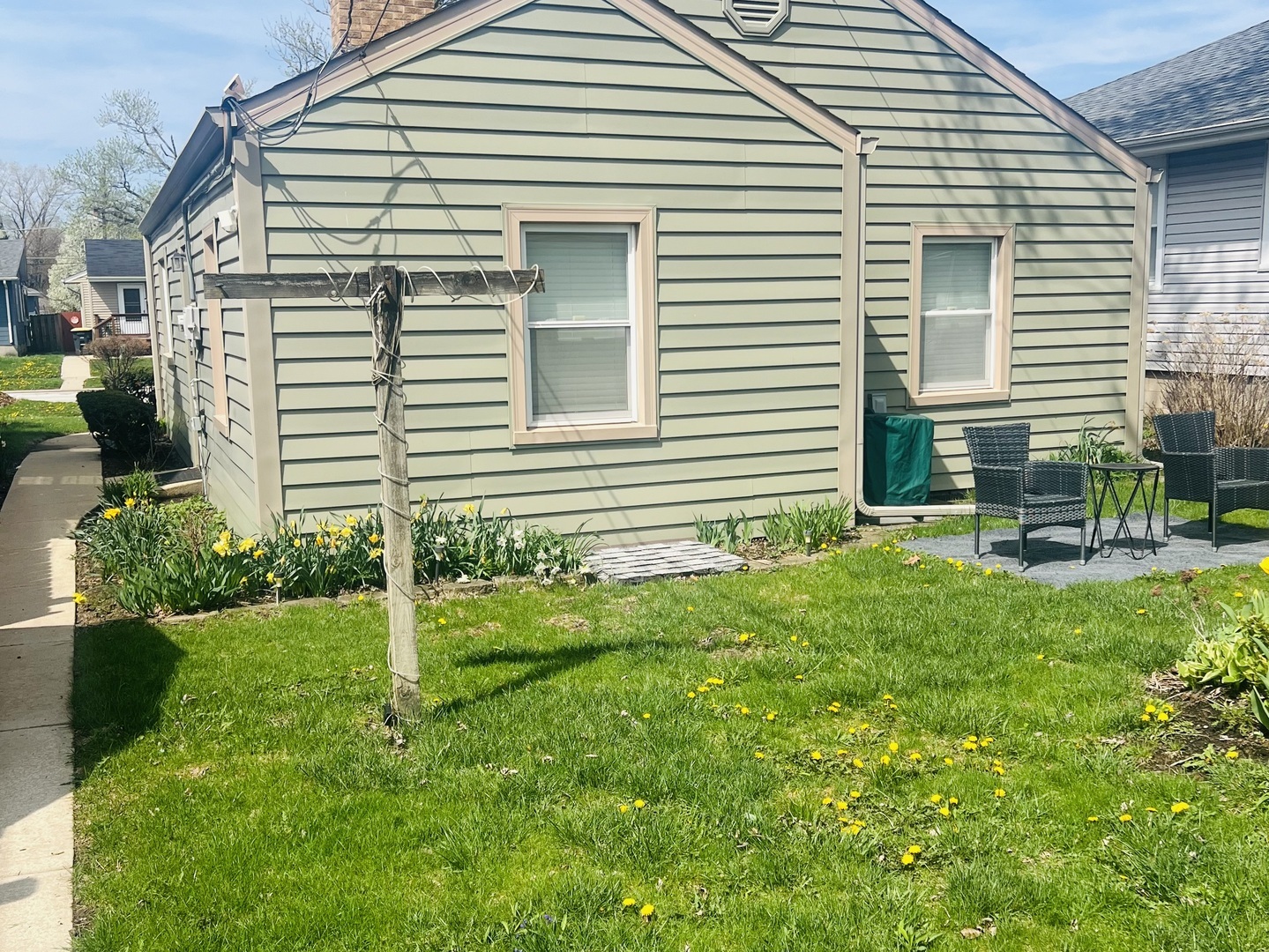 17831 Walter Street Lansing, IL 60438 - Photo 9 of 11 a view of backyard with a garden and plants