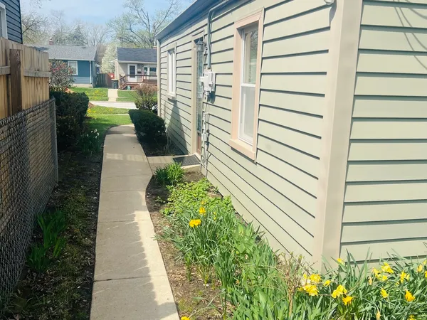 $185,900 | 17831 Walter Street, Lansing, IL 60438