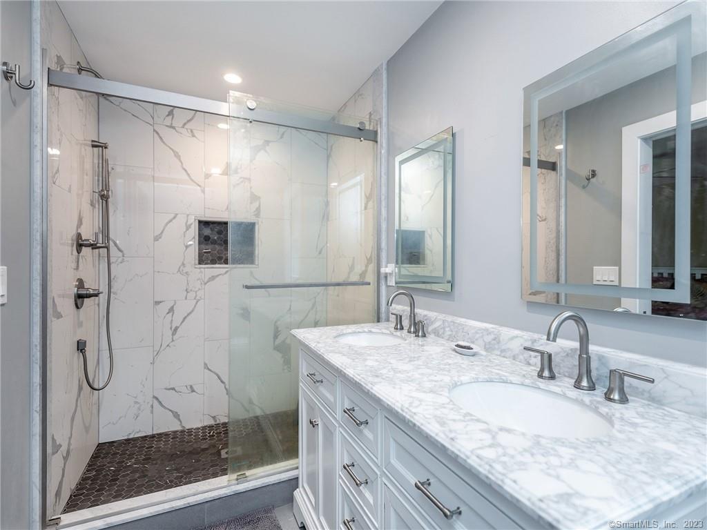 23 Cornwall Road Warren, CT 06754 - Photo 22 of 39 primary bathroom