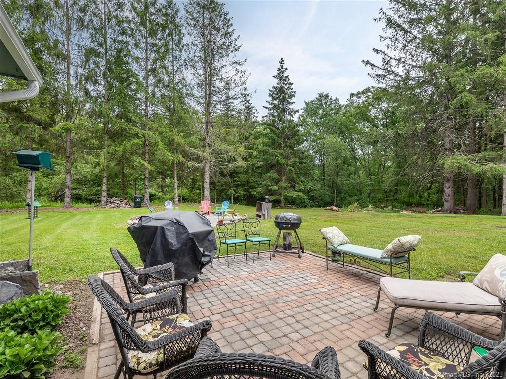 23 Cornwall Road Warren, CT 06754 - Photo 38 of 39 patio and grilling area