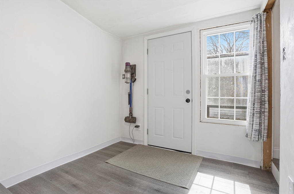 181 Boston Post Road East, Unit 34 Marlborough, MA 01752 - Photo 16 of 29 an empty room with windows