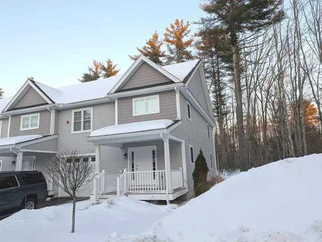 $545,000 | 264 Woodview Way, Manchester, NH 03102