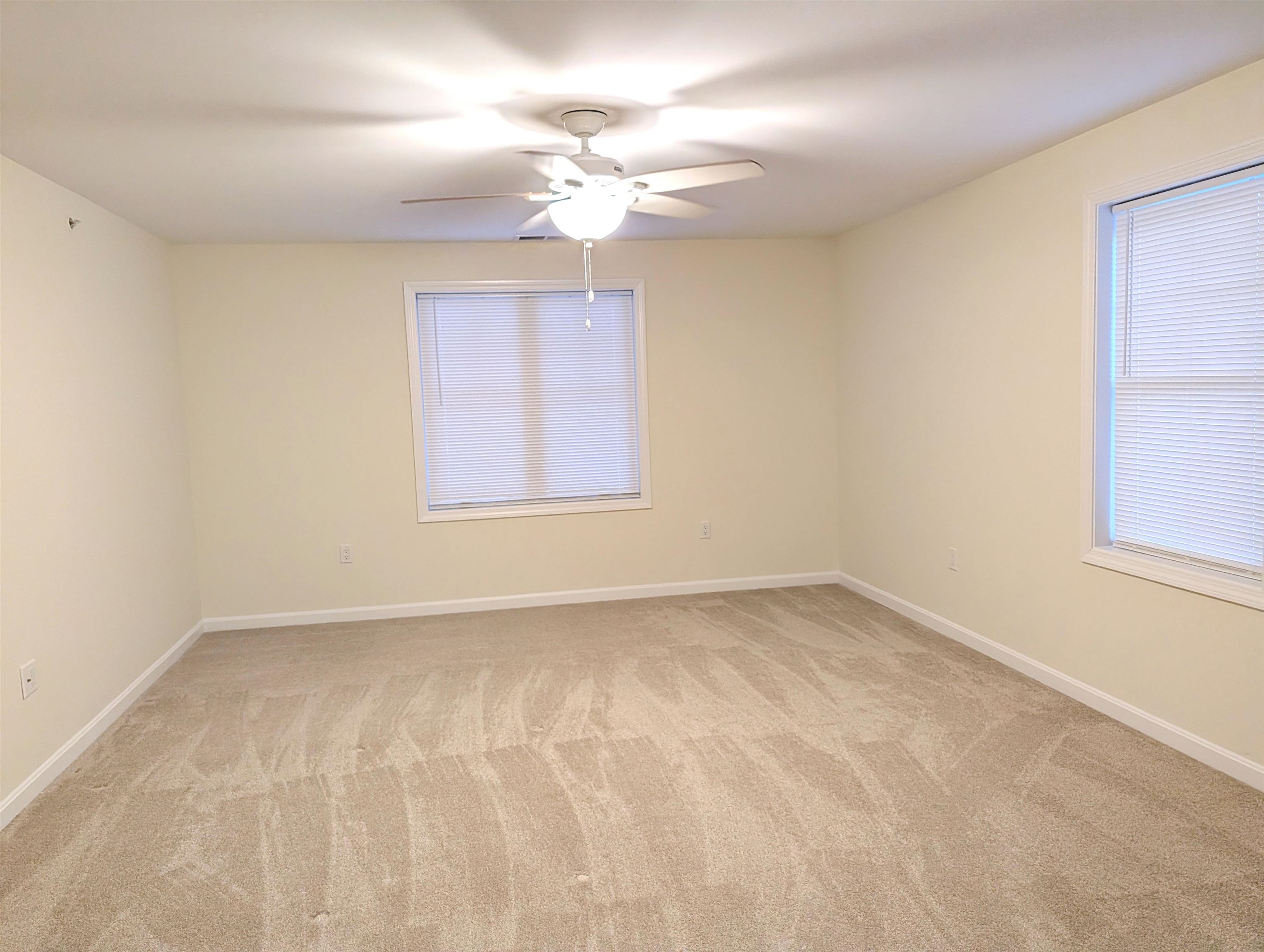 264 Woodview Way Manchester, NH 03102 - Photo 14 of 28