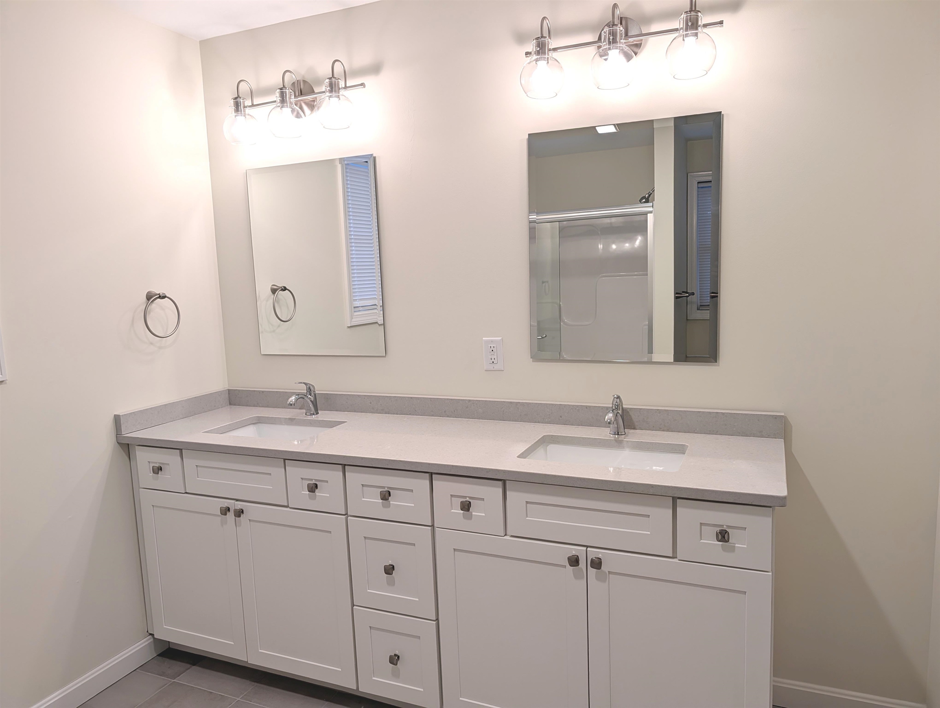 264 Woodview Way Manchester, NH 03102 - Photo 21 of 28