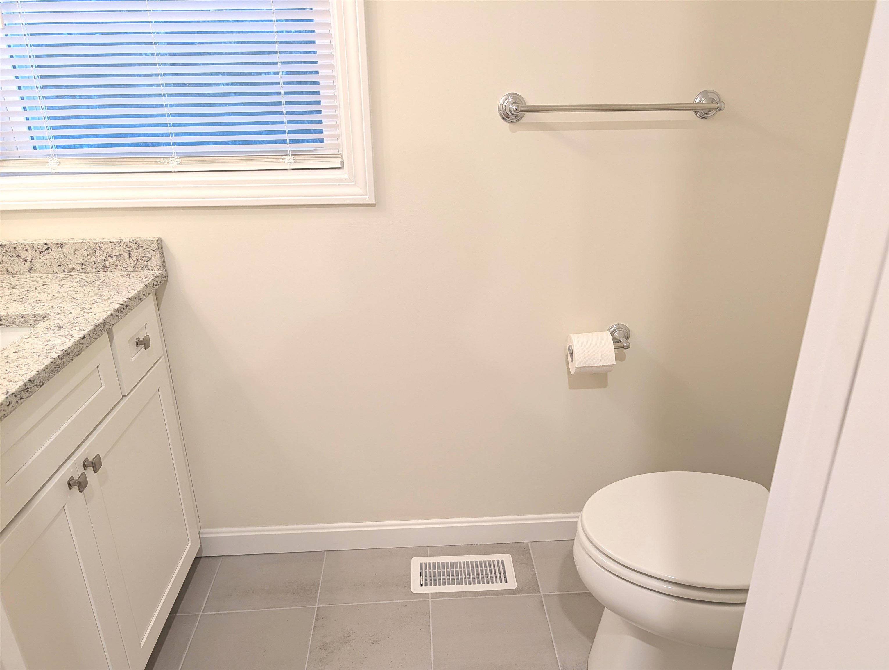 264 Woodview Way Manchester, NH 03102 - Photo 21 of 28