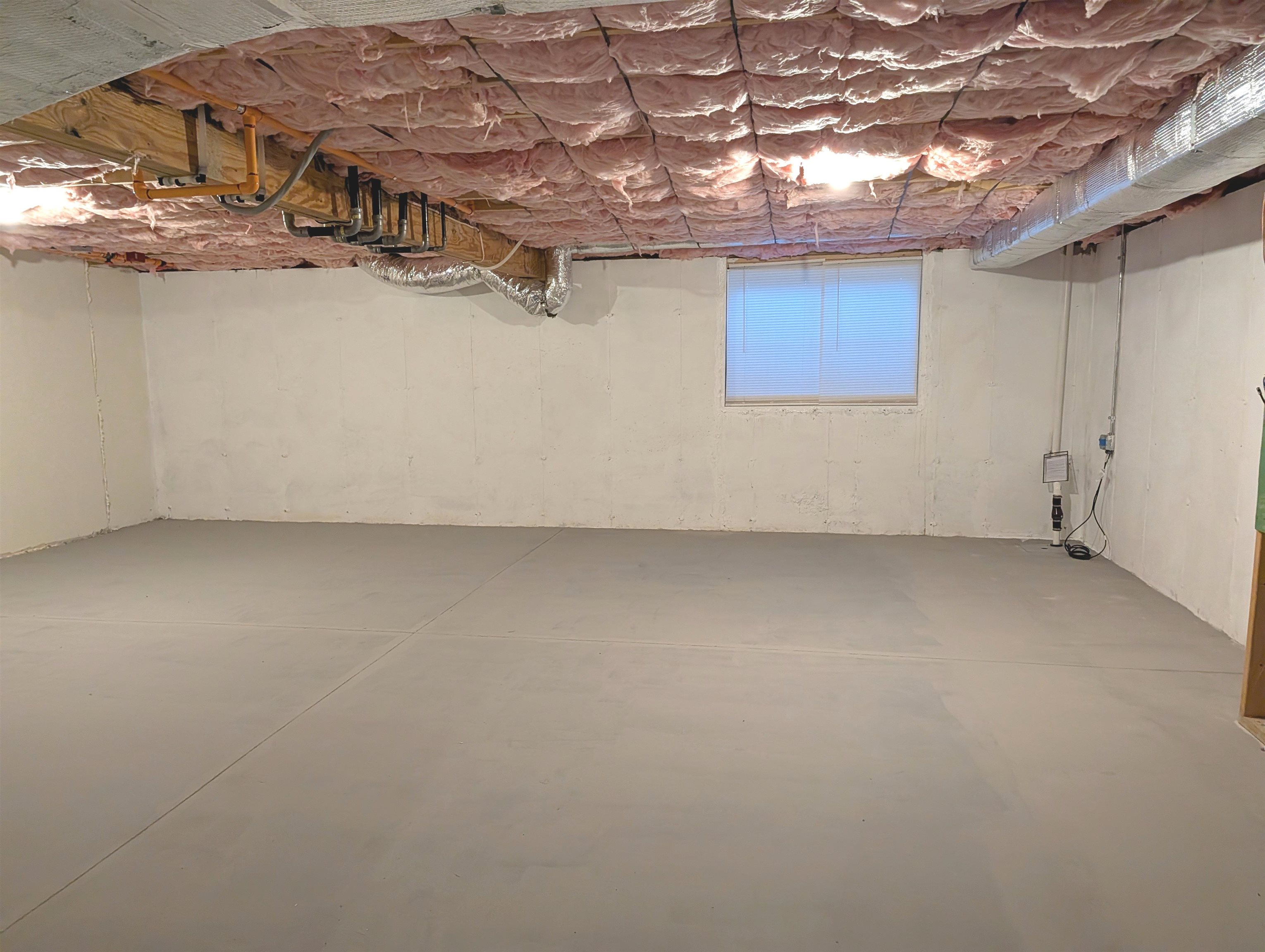 264 Woodview Way Manchester, NH 03102 - Photo 25 of 28