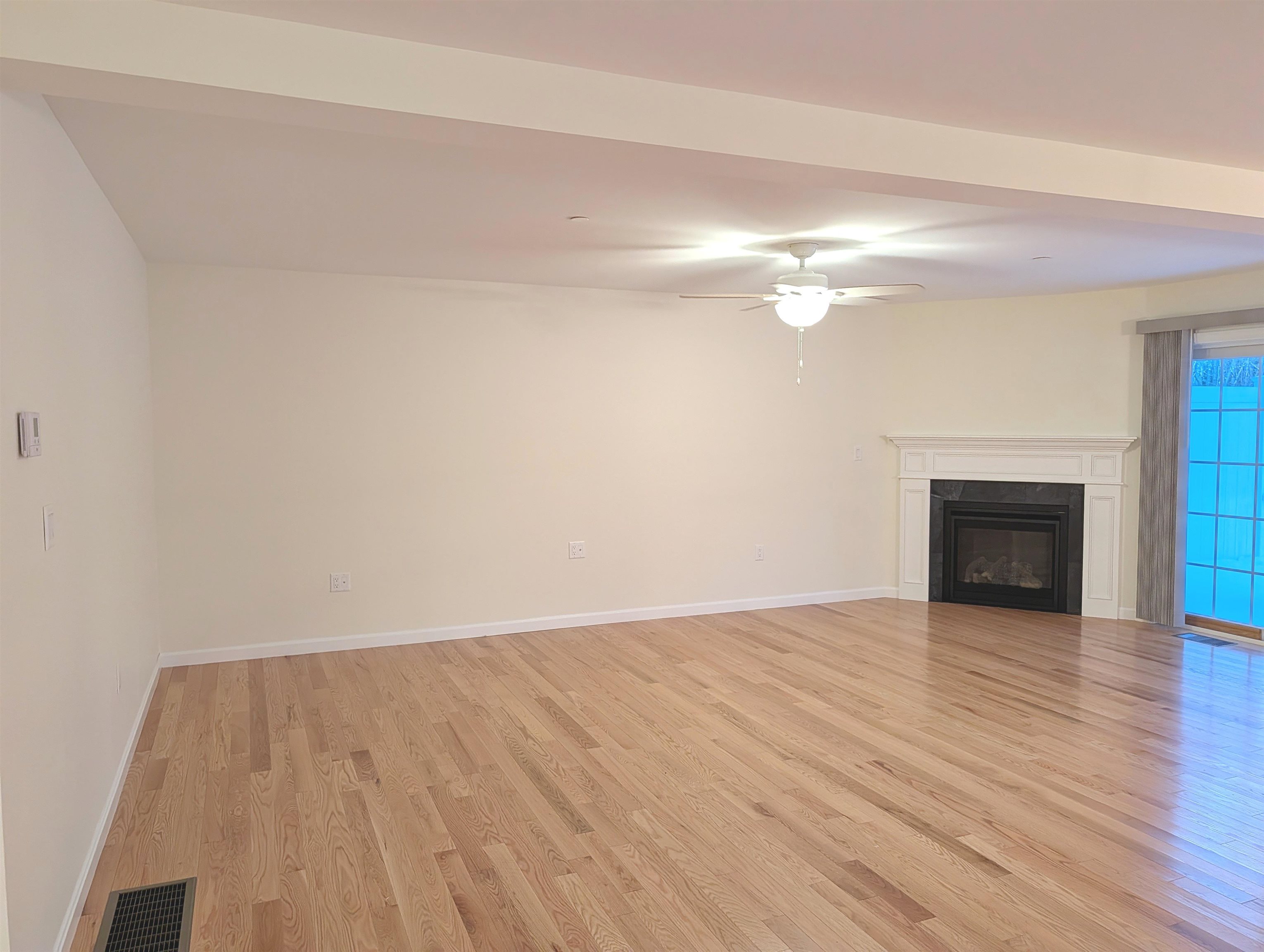 264 Woodview Way Manchester, NH 03102 - Photo 9 of 28