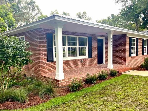 $975 | 685 South Waukeenah Street, Unit B, Monticello, FL 32344
